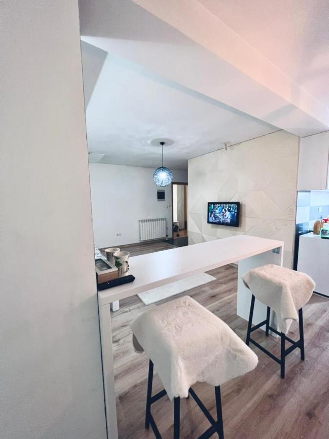 Sleep And Drive White Apartman Szarajevó Kültér fotó