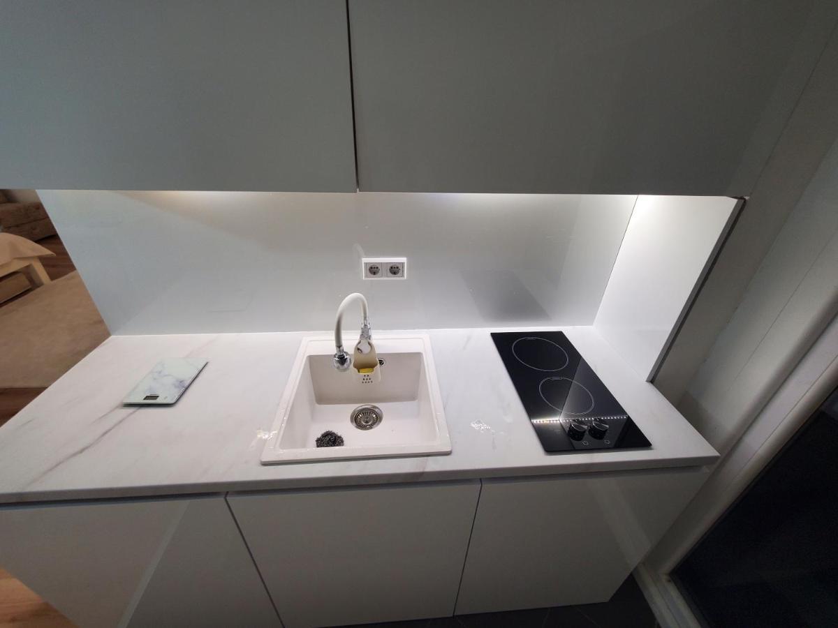 Sleep And Drive White Apartman Szarajevó Kültér fotó